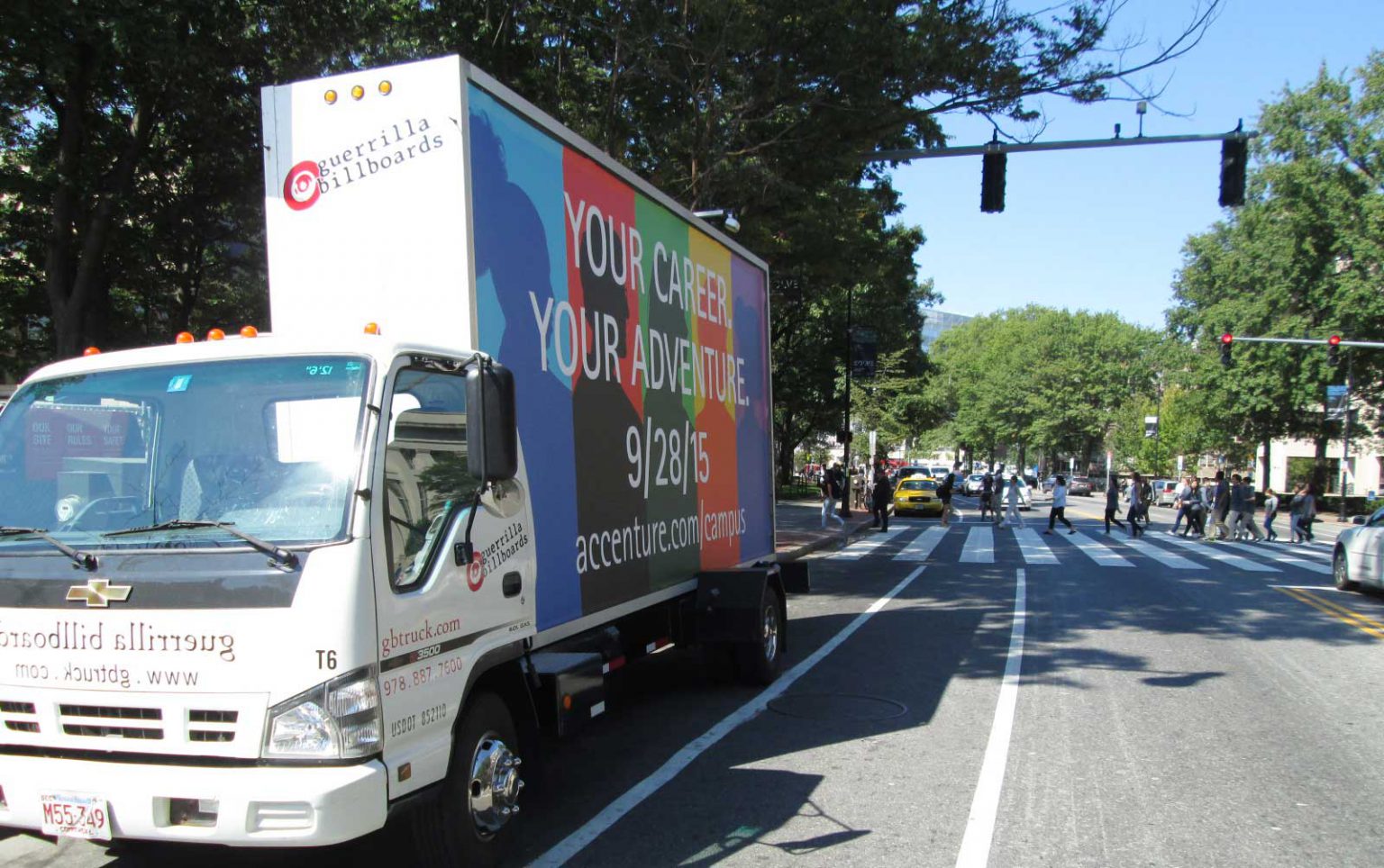 accenture-employee-recruiting-guerrilla-mobile-billboards